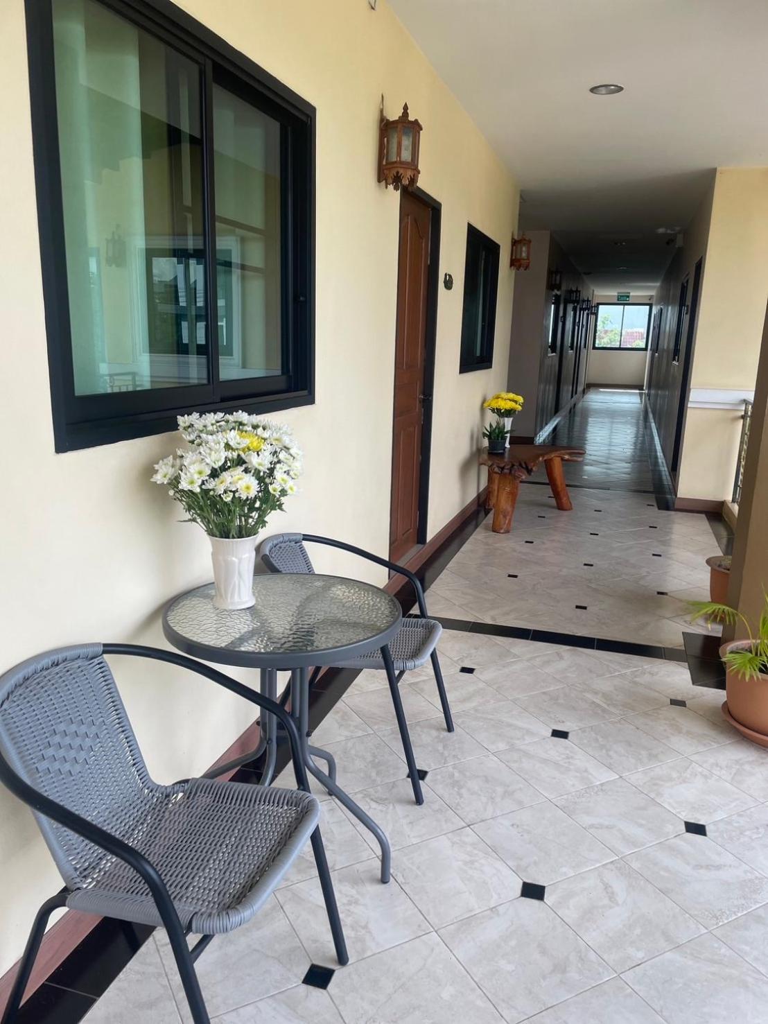 Laph Kham House Aparthotel Чиангмай Екстериор снимка