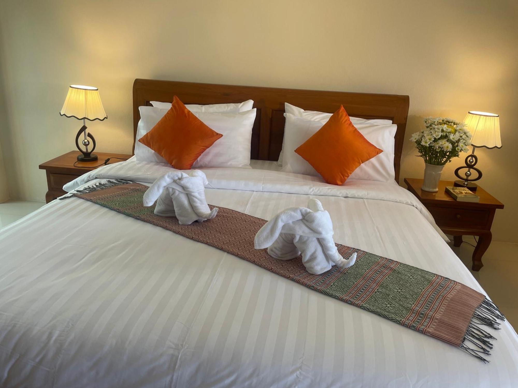 Laph Kham House Aparthotel Чиангмай Екстериор снимка