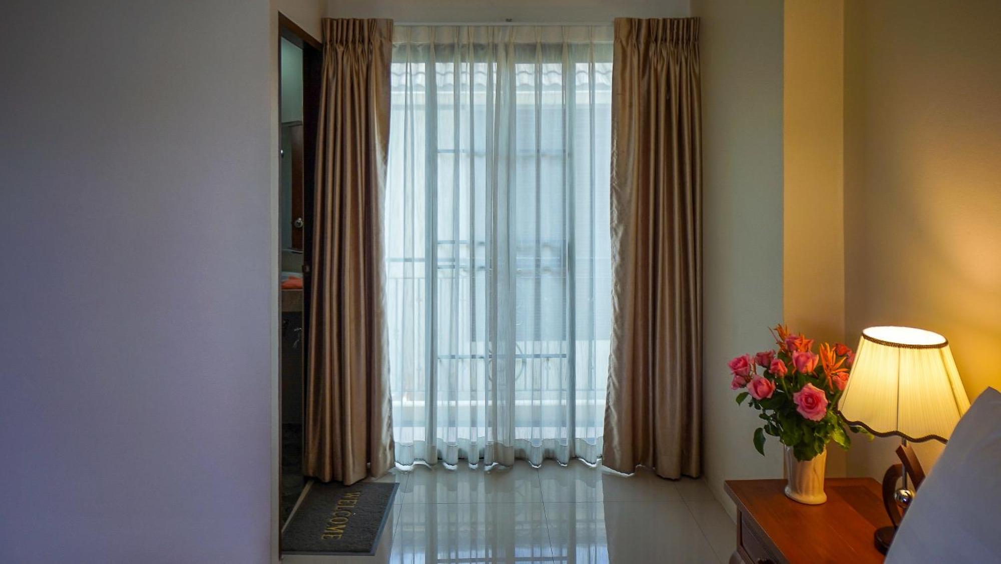 Laph Kham House Aparthotel Чиангмай Екстериор снимка