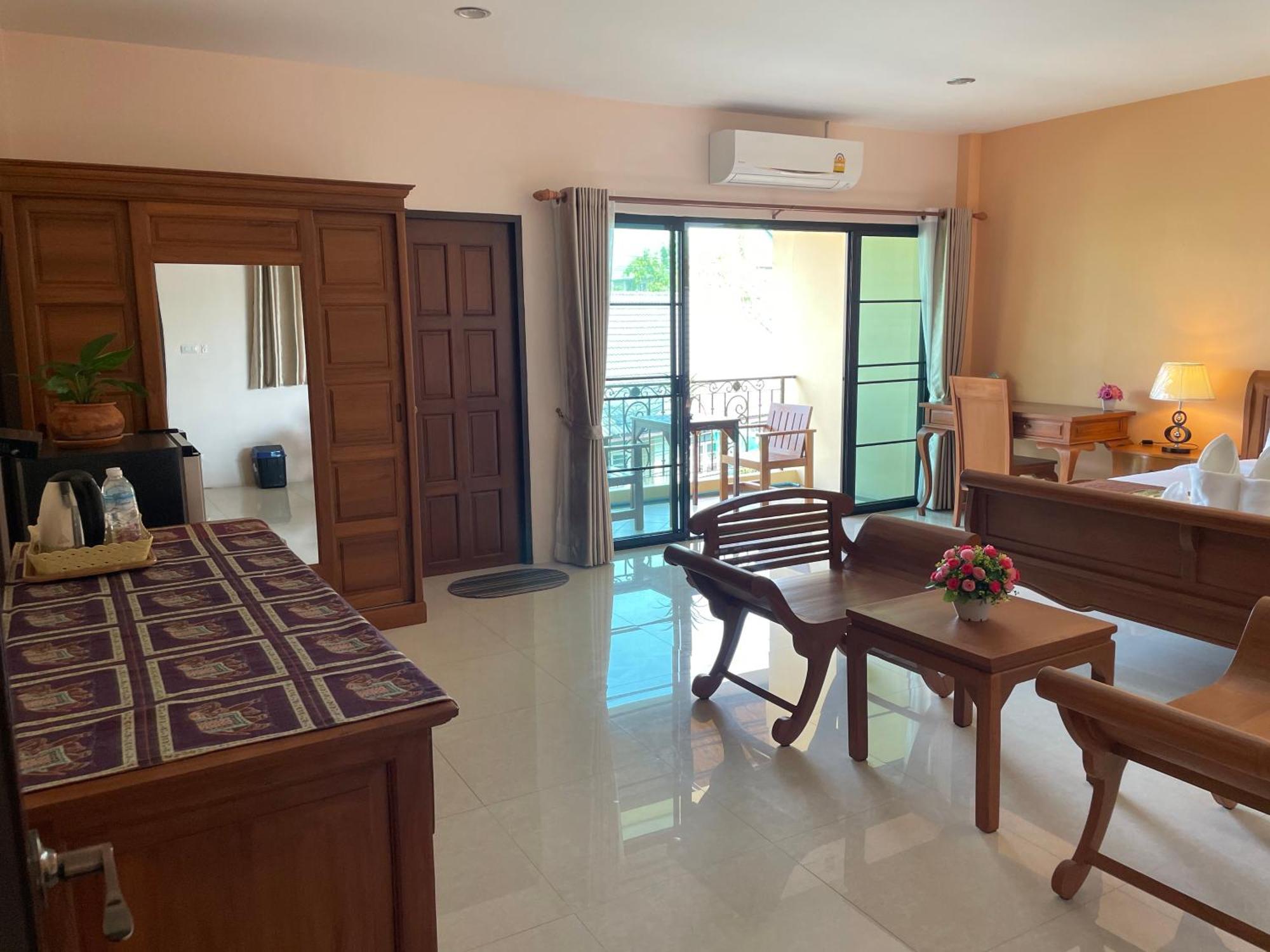 Laph Kham House Aparthotel Чиангмай Екстериор снимка